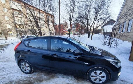 Hyundai Solaris II рестайлинг, 2015 год, 950 000 рублей, 3 фотография