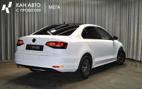 Volkswagen Jetta VI, 2017 год, 1 548 000 рублей, 2 фотография