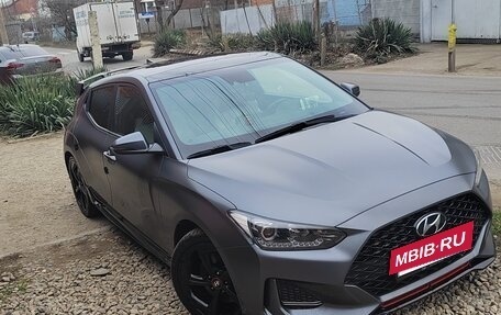 Hyundai Veloster II, 2018 год, 2 600 000 рублей, 2 фотография