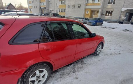 Mazda Familia, 2001 год, 245 000 рублей, 2 фотография