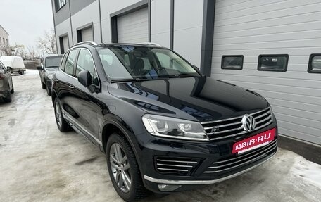 Volkswagen Touareg III, 2017 год, 3 950 000 рублей, 2 фотография