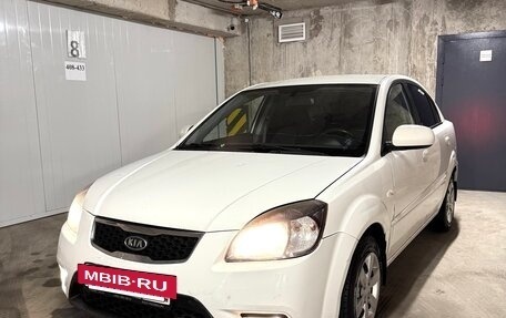 KIA Rio II, 2011 год, 595 000 рублей, 3 фотография