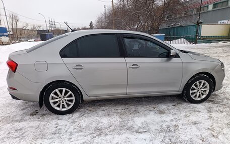 Skoda Rapid II, 2021 год, 1 750 000 рублей, 2 фотография