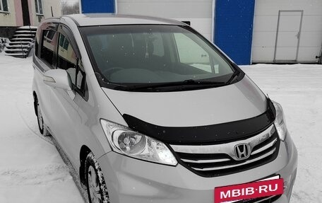 Honda Freed I, 2012 год, 1 300 000 рублей, 2 фотография