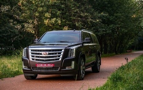 Cadillac Escalade IV, 2016 год, 5 850 000 рублей, 2 фотография