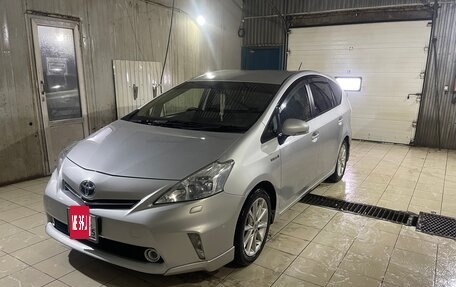 Toyota Prius Alpha I (ZVW40/41), 2011 год, 1 250 000 рублей, 3 фотография