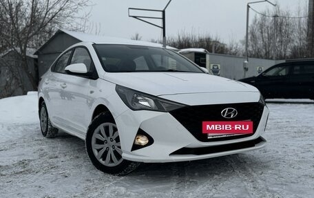 Hyundai Solaris II рестайлинг, 2021 год, 1 785 000 рублей, 3 фотография