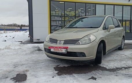 Nissan Tiida, 2004 год, 450 000 рублей, 3 фотография