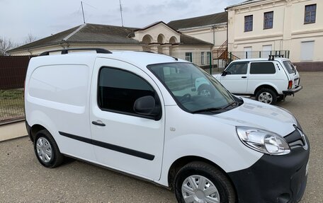 Renault Kangoo II рестайлинг, 2015 год, 1 058 000 рублей, 3 фотография