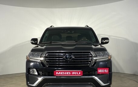 Toyota Land Cruiser 200, 2017 год, 6 799 000 рублей, 2 фотография