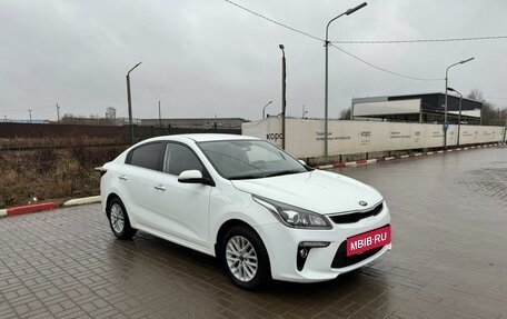 KIA Rio IV, 2018 год, 1 350 000 рублей, 2 фотография