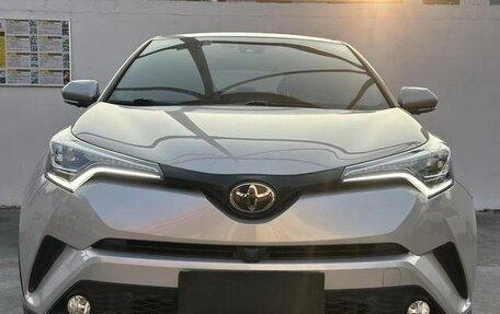 Toyota C-HR I рестайлинг, 2020 год, 2 150 000 рублей, 2 фотография