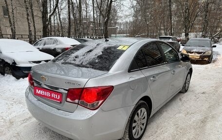 Chevrolet Cruze II, 2012 год, 685 000 рублей, 3 фотография