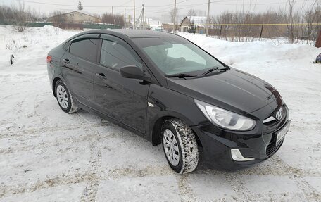 Hyundai Solaris II рестайлинг, 2013 год, 663 000 рублей, 4 фотография