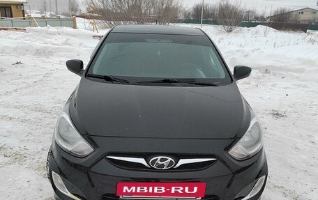 Hyundai Solaris II рестайлинг, 2013 год, 663 000 рублей, 3 фотография