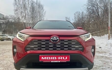 Toyota RAV4, 2021 год, 5 000 000 рублей, 1 фотография