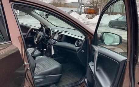 Toyota RAV4, 2017 год, 2 690 000 рублей, 9 фотография