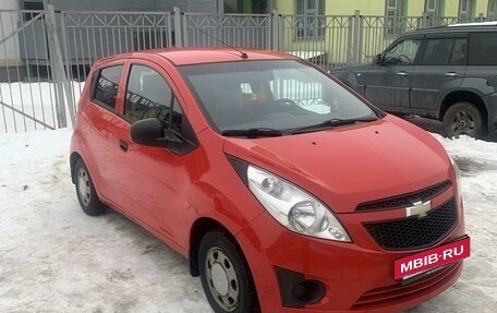 Chevrolet Spark III, 2011 год, 510 000 рублей, 3 фотография