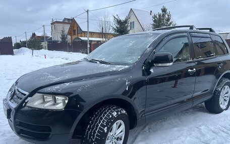 Volkswagen Touareg III, 2006 год, 770 000 рублей, 2 фотография