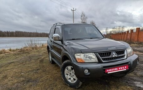 Mitsubishi Pajero III рестайлинг, 2003 год, 1 100 000 рублей, 2 фотография