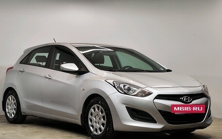 Hyundai i30 II рестайлинг, 2014 год, 834 000 рублей, 3 фотография