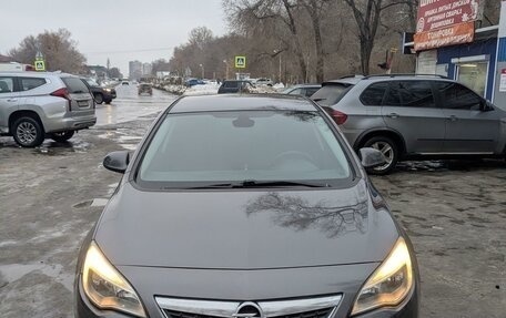 Opel Astra J, 2010 год, 760 000 рублей, 2 фотография