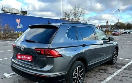 Volkswagen Tiguan II, 2021 год, 2 850 000 рублей, 4 фотография