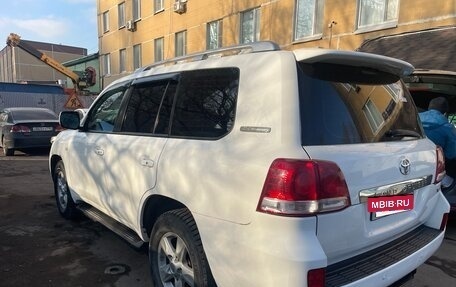 Toyota Land Cruiser 200, 2011 год, 3 100 000 рублей, 2 фотография