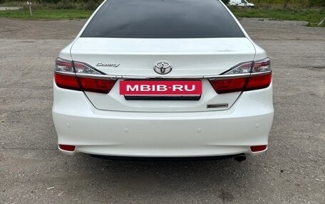 Toyota Camry, 2018 год, 2 550 000 рублей, 3 фотография