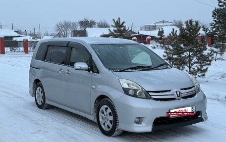 Toyota ISis I, 2012 год, 1 530 000 рублей, 2 фотография