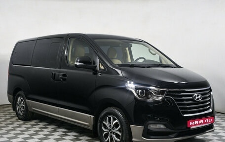 Hyundai H-1 II рестайлинг, 2021 год, 3 450 000 рублей, 3 фотография