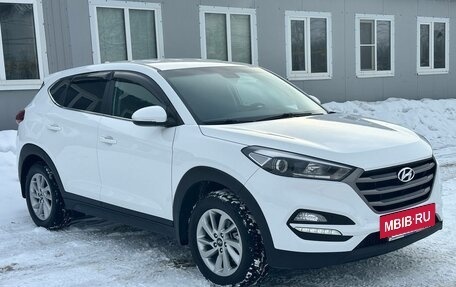 Hyundai Tucson III, 2017 год, 2 430 000 рублей, 3 фотография