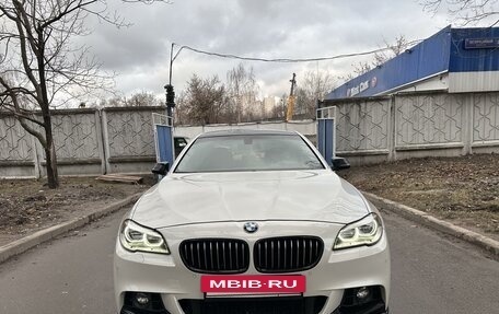 BMW 5 серия, 2015 год, 2 900 000 рублей, 2 фотография