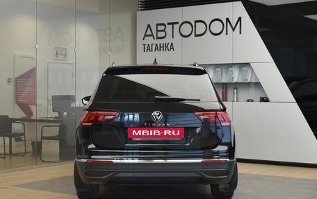 Volkswagen Tiguan II, 2021 год, 2 935 000 рублей, 6 фотография