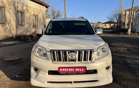 Toyota Land Cruiser Prado 150 рестайлинг 2, 2012 год, 3 300 000 рублей, 2 фотография