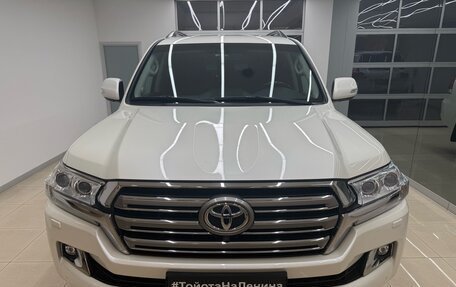 Toyota Land Cruiser 200, 2020 год, 8 920 000 рублей, 2 фотография