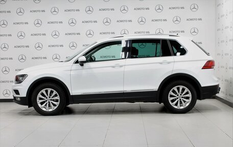 Volkswagen Tiguan II, 2017 год, 2 296 000 рублей, 2 фотография