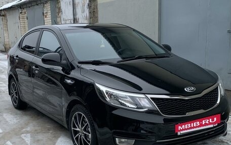 KIA Rio III рестайлинг, 2015 год, 880 000 рублей, 3 фотография