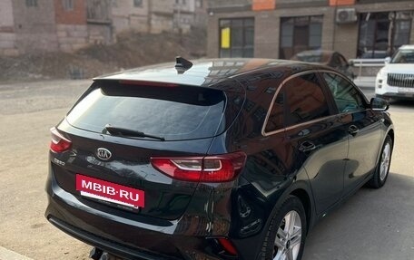 KIA cee'd III, 2018 год, 1 880 000 рублей, 2 фотография