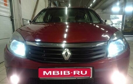 Renault Sandero I, 2013 год, 649 000 рублей, 2 фотография