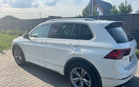 Volkswagen Tiguan II, 2019 год, 3 800 000 рублей, 3 фотография