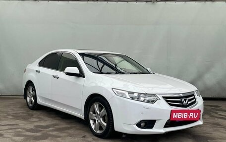 Honda Accord VIII рестайлинг, 2012 год, 1 350 000 рублей, 2 фотография