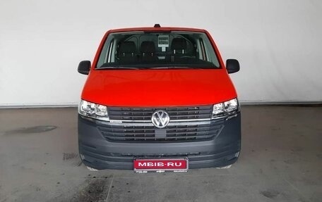 Volkswagen Transporter T6 рестайлинг, 2021 год, 4 050 000 рублей, 2 фотография