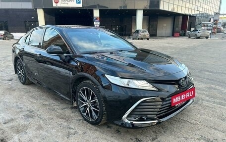 Toyota Camry, 2021 год, 3 990 000 рублей, 3 фотография