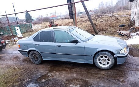 BMW 3 серия, 1992 год, 199 999 рублей, 2 фотография