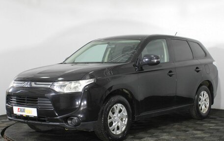 Mitsubishi Outlander III рестайлинг 3, 2012 год, 1 050 000 рублей, 1 фотография