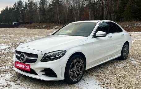 Mercedes-Benz C-Класс, 2019 год, 3 800 000 рублей, 1 фотография