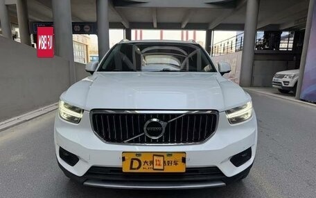 Volvo XC40 I, 2021 год, 2 420 012 рублей, 2 фотография