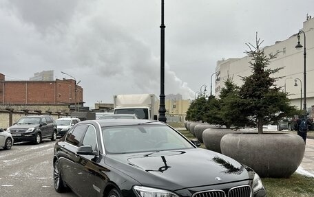 BMW 7 серия, 2013 год, 2 700 000 рублей, 2 фотография