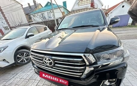 Toyota Land Cruiser 200, 2010 год, 3 600 000 рублей, 2 фотография